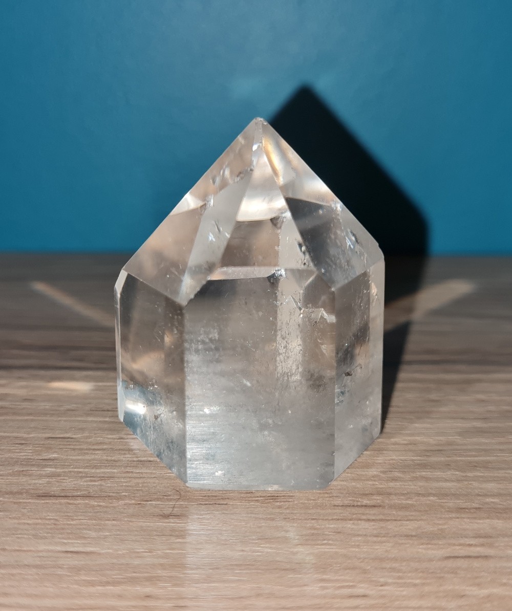Pointe de cristal de roche (quartz) polie
