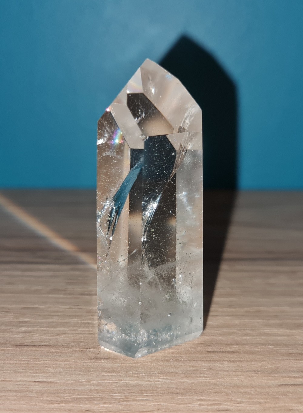 Pointe de cristal de roche (quartz) polie