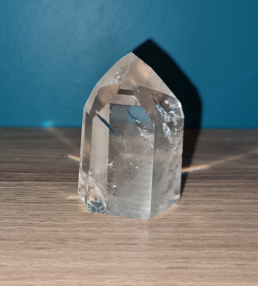 Pointe de cristal de roche (quartz) polie
