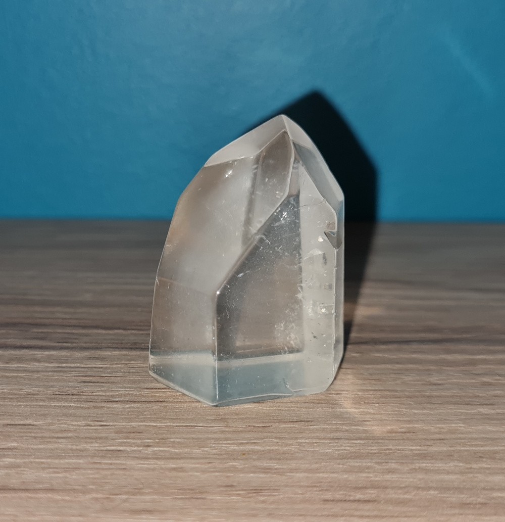 Pointe de cristal de roche (quartz) polie